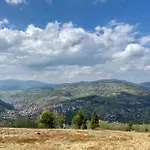 شقة Na Swierkowym Strychu