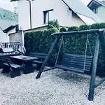 شقة Na Swierkowym Strychu
