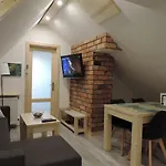 Na Swierkowym Strychu شقة *